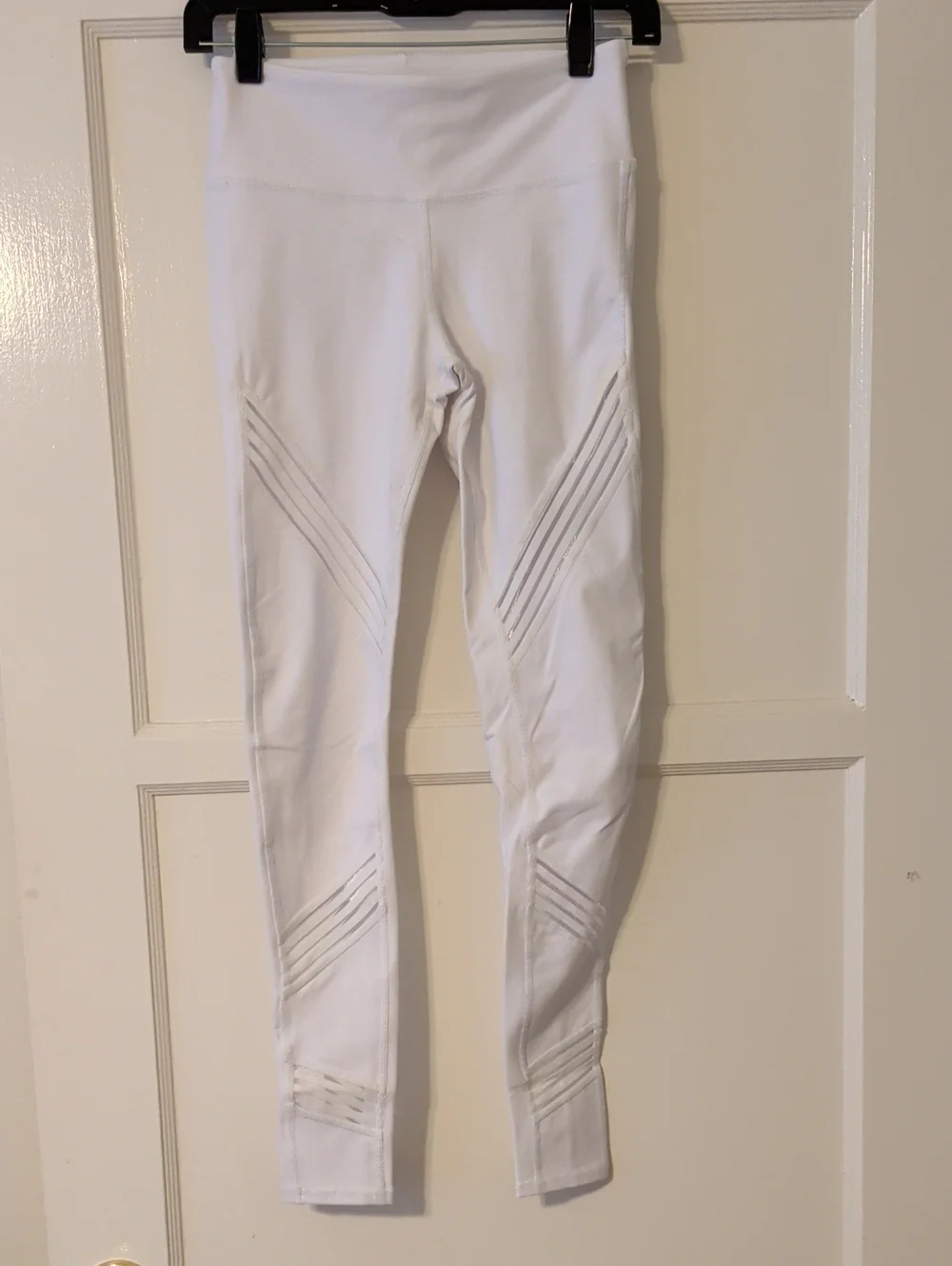 ALO Yoga White Multi Legging - Size  XXS
